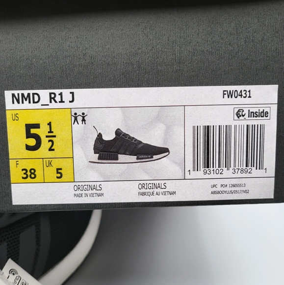 NEW Youth 5.5 | Women's 6.5/7 Adidas NMD R1 (GS) Black / White FW0431 - Picture 11 of 11